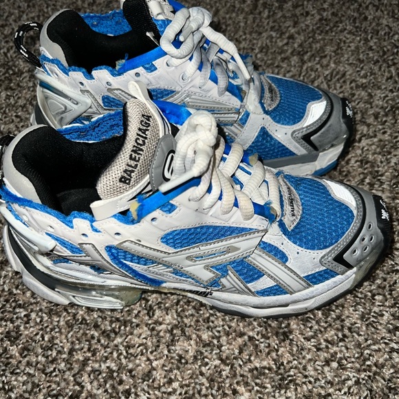 Balenciaga track runner size 36 (6) only worn once message for more info - Picture 4 of 4